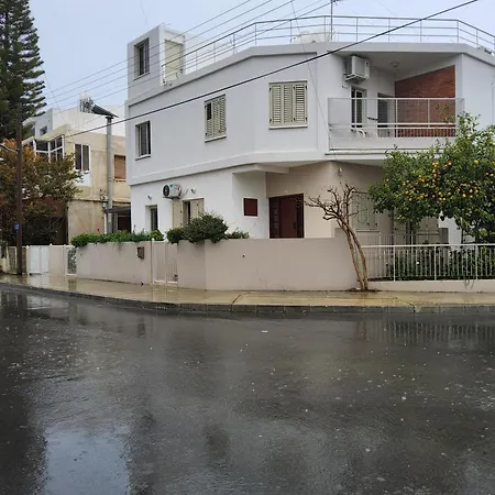 Blue Luxury Apartament Limassol